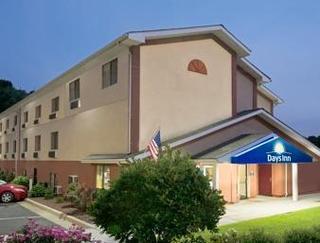 Days Inn By Wyndham Torrington מראה חיצוני תמונה