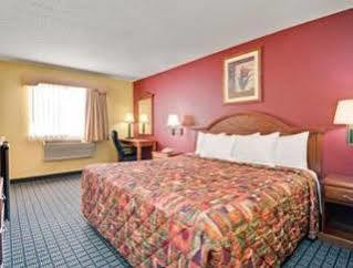 Days Inn By Wyndham Torrington מראה חיצוני תמונה